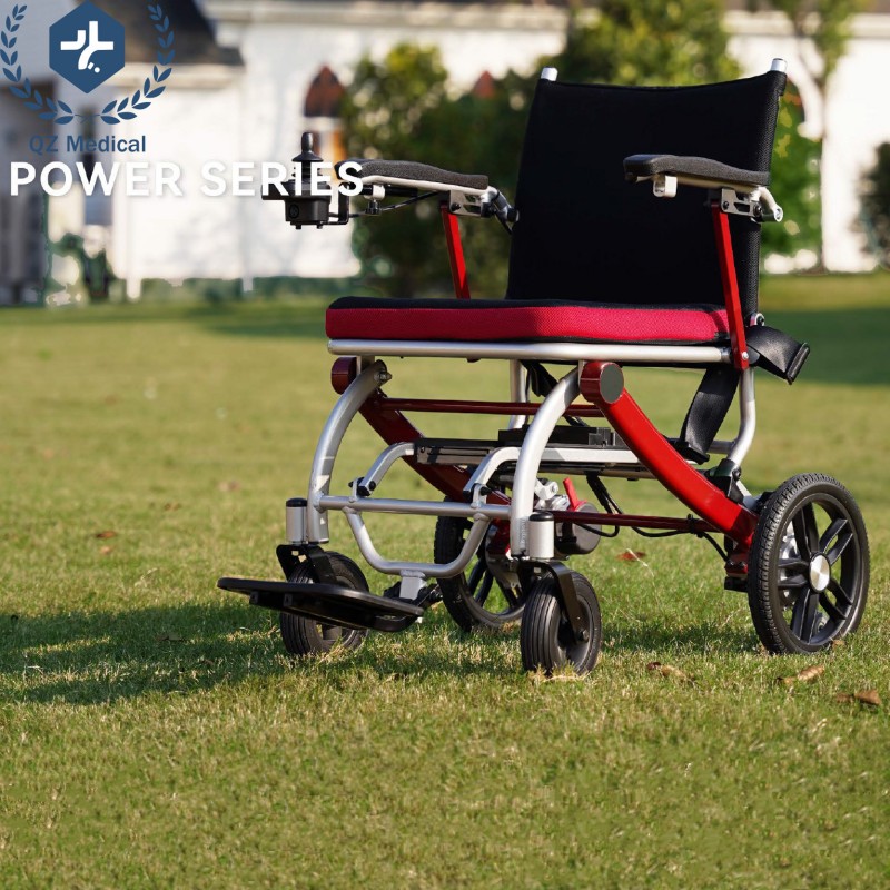 Foldable Electric Wheelchair 15km Long Range | 200W Brushless Motor & IP67 Battery | 18kg Lightweight with 10.5" All-Terrain Wheels for Elderly/Disabled