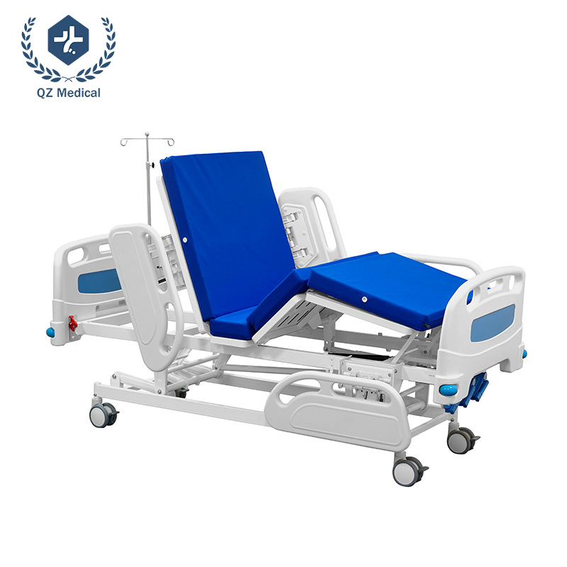 Foldable three-crank mechanical transmission system for manual hospital bed adjustment